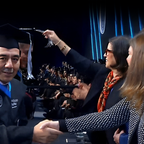 Dr. Fermín Silva obtiene su MBA en la Universidad del Pacífico Dr. Fermín Silva obtiene su MBA en la Universidad del Pacífico